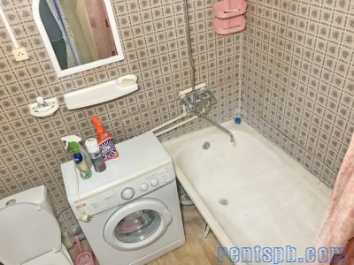 У метро Елизаровская ул.  Ольминского 16  /Бабушкина на МЕСЯЦ -ДВА