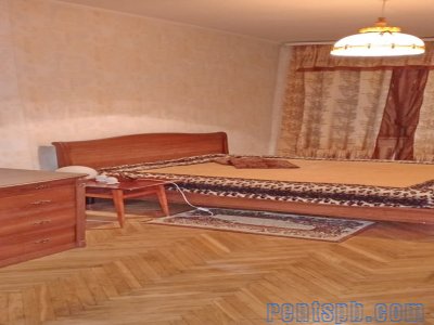 Квартира в аренду Миргородская 12