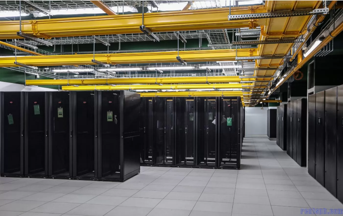 Стойка в новом дата-центре ЦОД DATAPART к 12