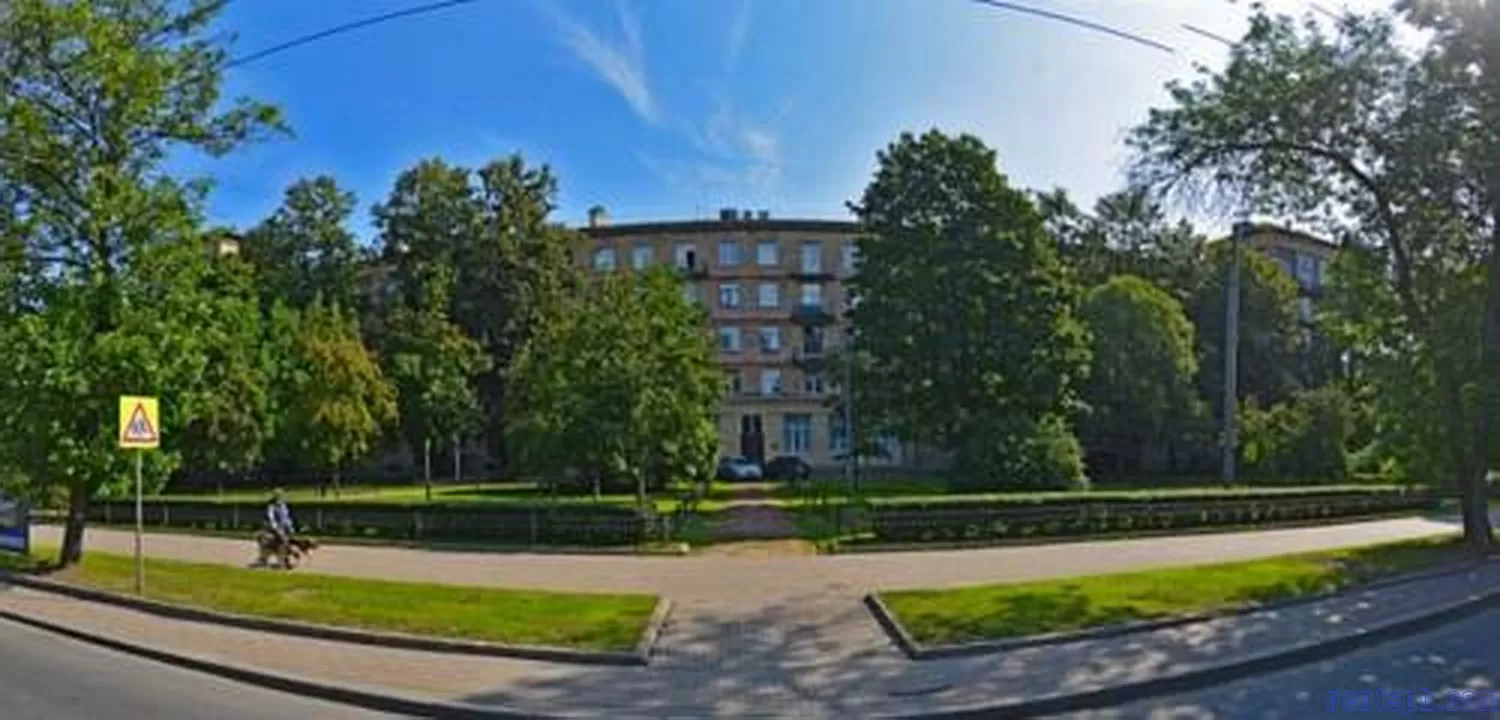 сдам 2 комнатную квартиру проспект  Энгельса 7 В