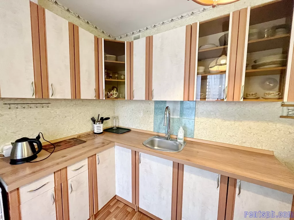 сдам кв-ру в новом доме  Ленинский пр.  78