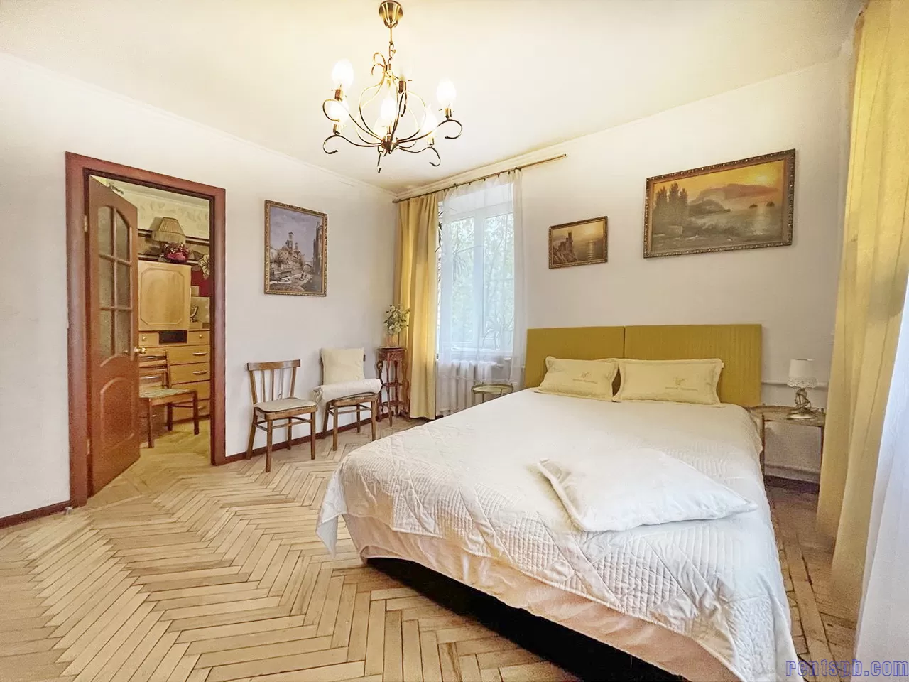 Продам у метро Елизвровская  квартиру  ул. Ольминского 14