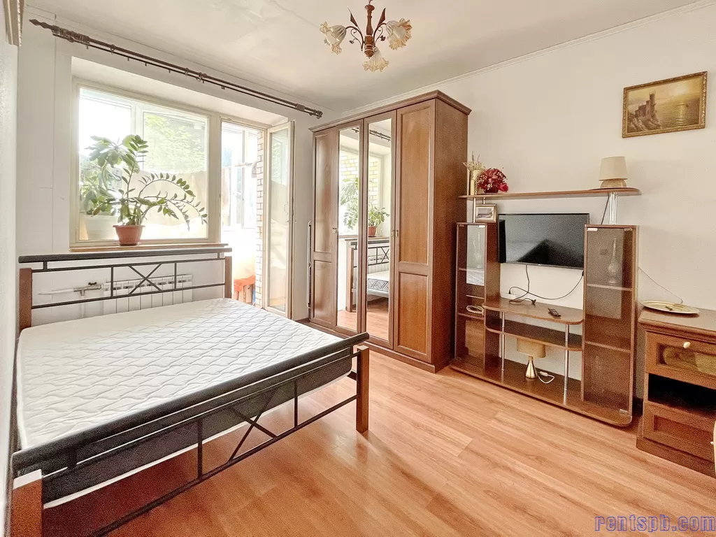 Аpartment near metro Elizarovskay for 1-6 person- 40 dollar /day
