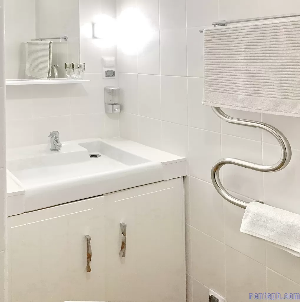 Аpartment near metro Elizarovskay for 1-6 person- 40 dollar /day