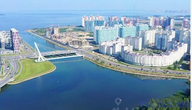 Сдам  квартира с видом на канал/воду Маршала Захарова 12 к 1