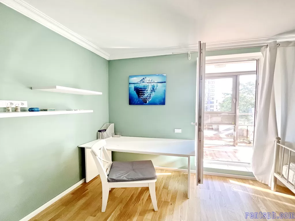 BLUE APARTMENT NEAR METRO ELIZAROVSKAYA